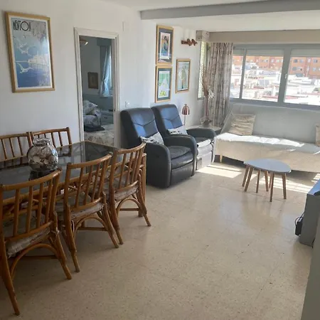 Apartment Large Three Bedroom Panoramic Sea Views *
