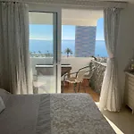 Large Three Bedroom Panoramic Sea Views Apartment *