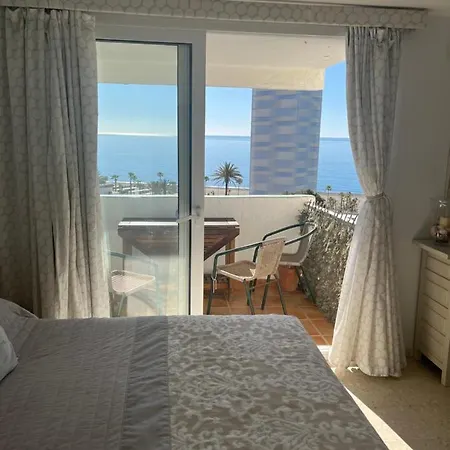 Large Three Bedroom Panoramic Sea Views 公寓 *