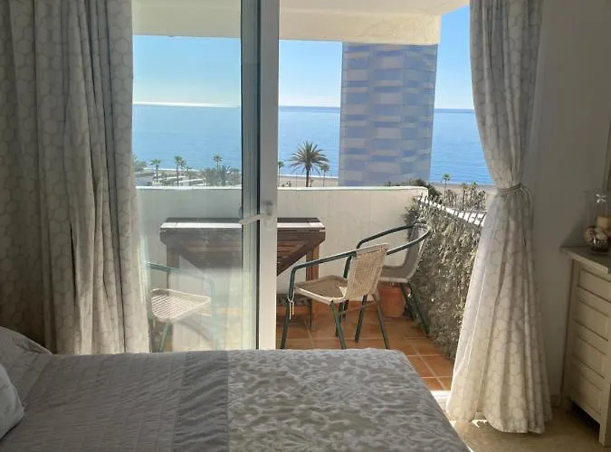 Large Three Bedroom Panoramic Sea Views Διαμέρισμα *