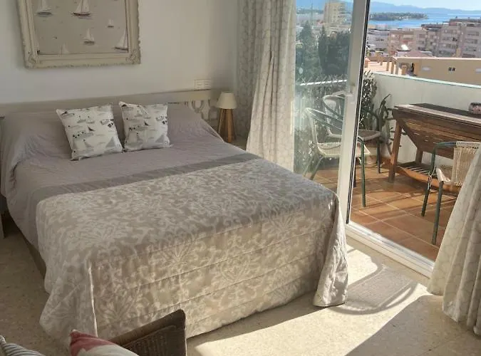 Large Three Bedroom Panoramic Sea Views Appartement Estepona