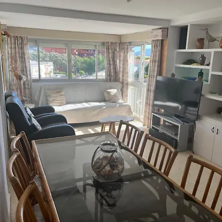 Large Three Bedroom Panoramic Sea Views Lägenhet *