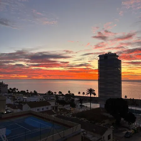 Lejlighed Large Three Bedroom Panoramic Sea Views *