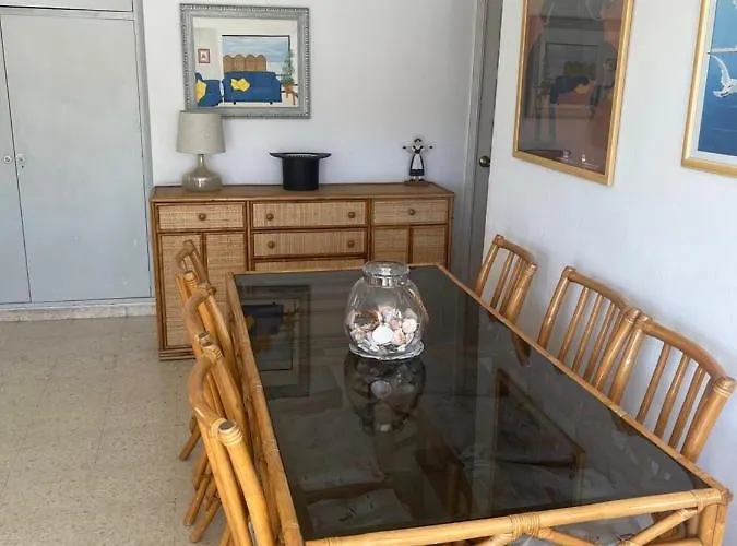 Large Three Bedroom Panoramic Sea Views