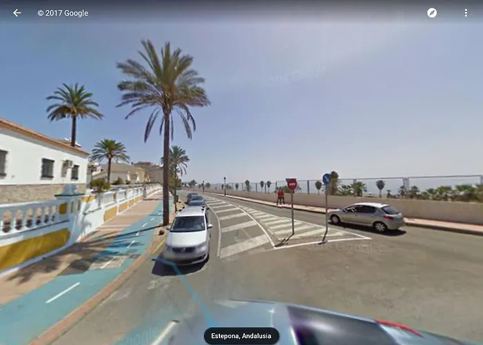 Lejlighed Large Three Bedroom Panoramic Sea Views Estepona